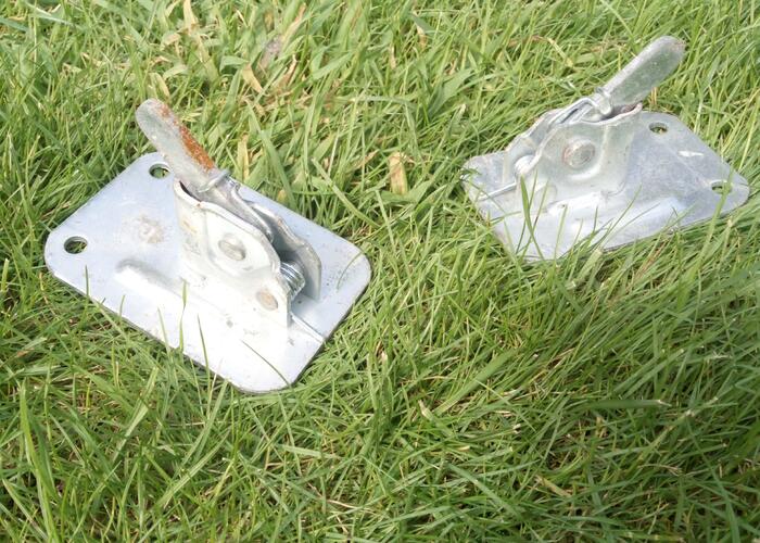 Grajewo ogłoszenia: Sprzedam żabki szalunkowe. 
Wzmocnione 4 zł/szt. Zwykle 3...
